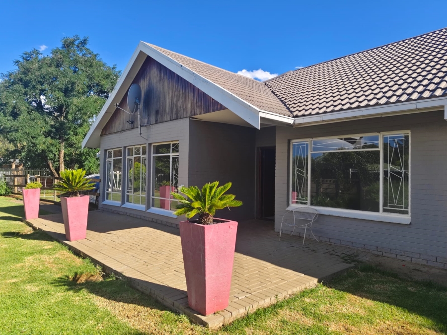 4 Bedroom Property for Sale in Fichardt Park Free State